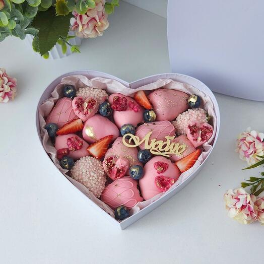 Клубника в шоколаде &quot;Валентинка&quot;, pink, любимой/на день рождения