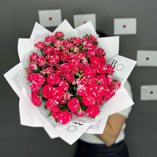 Букет для мамы яркий 💌, яркий букет из кустовой розы