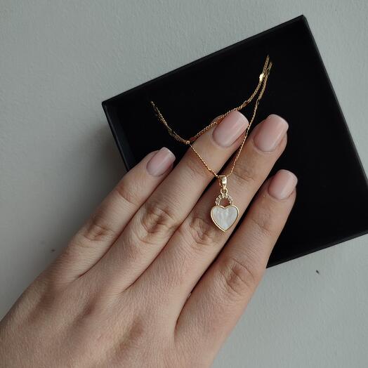 Подвеска с кулоном в виде сердца из натурального перламутра, позолота