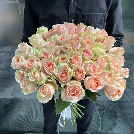 Bouquet 51 Peach Roses