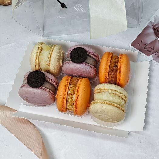 Макарон (макарон, маканунс) с сумочке на подарок