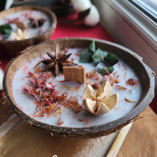 Свеча ручной работы Кокос 🥥 Дерово и пряности
