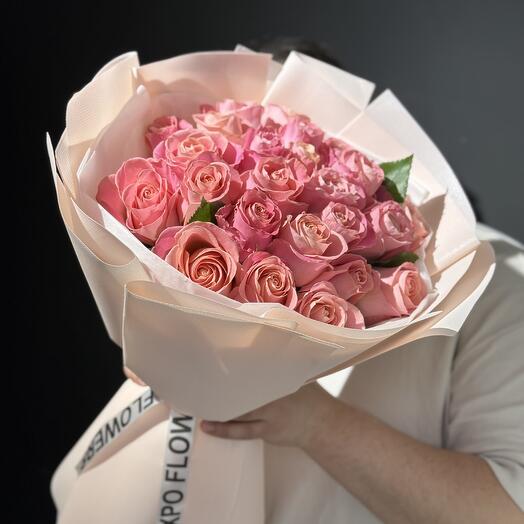 Букет из 25 роз розовых