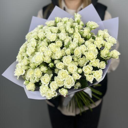 Монобукет из 45 белых кустовых роз Сноуфлейк