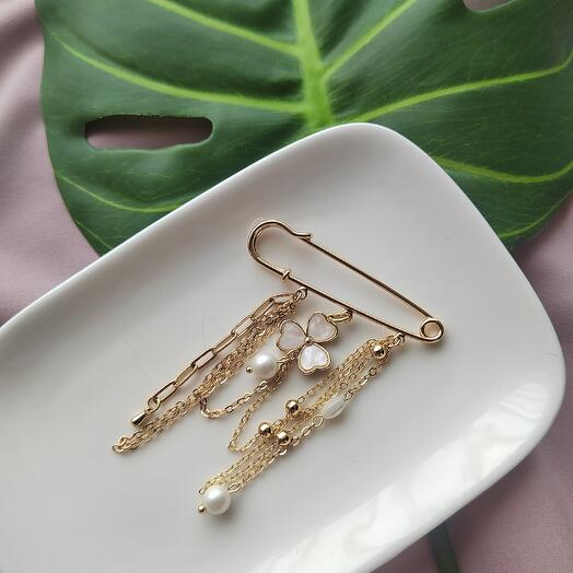 Брошь "цветок"