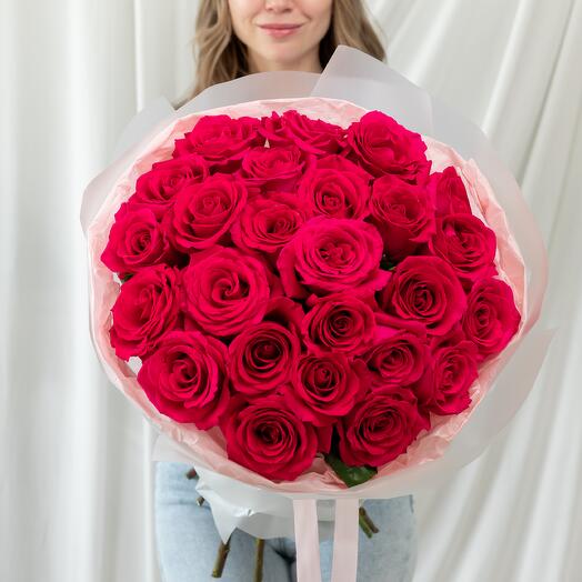 Розовые розы 25 штук Сибирис