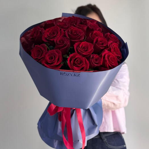 Букет из 21 красной розы 🌹