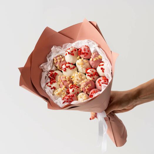 Букет из клубники в шоколаде номер 12 - размер S