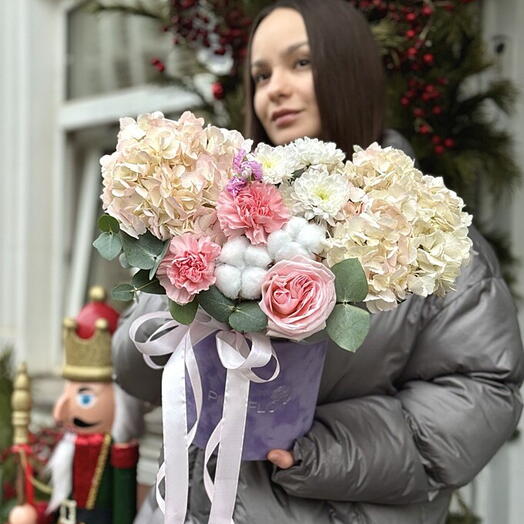 Композиция с пионовидной розой