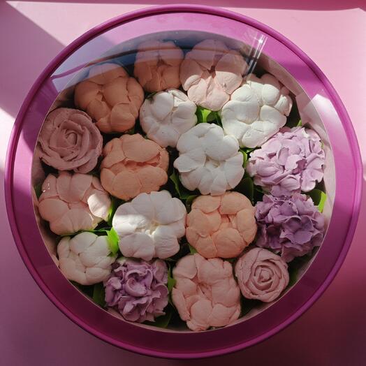 Букет зефира в шляпной коробке  в подарок