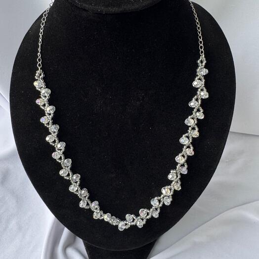 Колье "Веточки", белое