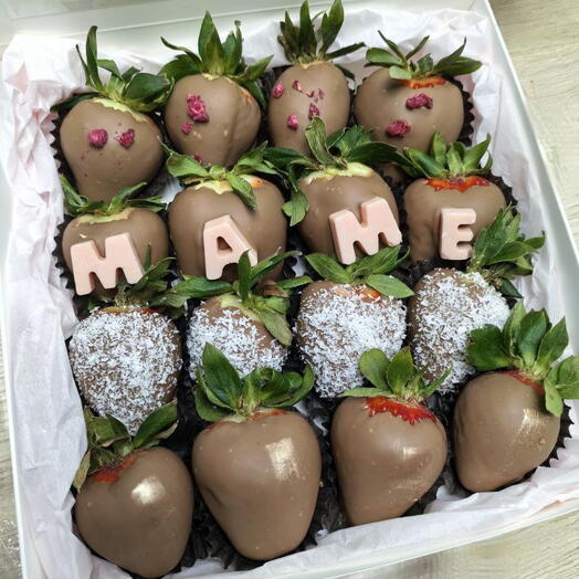 Клубника в шоколаде «Маме»