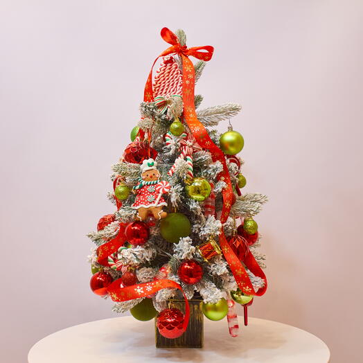 Ёлка в стиле Caramel Magic Red-White в единственном экземпляре
