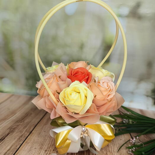Композиция из мыльных роз 9шт