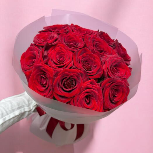 15 red fragrant roses
