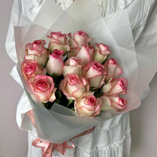 Розовые Розы Кения 15 шт