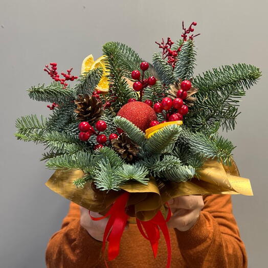 Зимняя новогодняя композиция с нобилисом и декором🎄