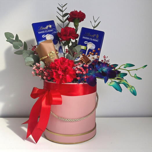 Royal Bond  Hamper – Red Carnations, Blue Orchid   Lindt Chocolates | Luxurious Festive Gift of Elegance