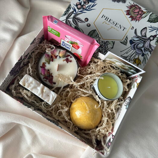 Подарочный набор для женщин с соевыми свечами, мылом и бомбочкой ручной работы, шоколадом и тростью