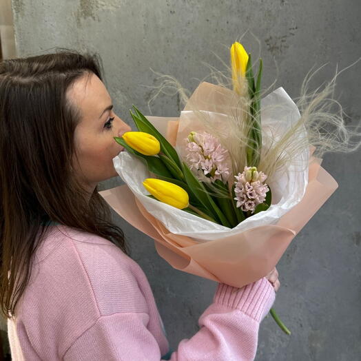Букет цветов (тюльпан, гиацинт)