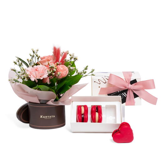 Подарочный набор макарон и цветы «Говоря без слов», Кантата