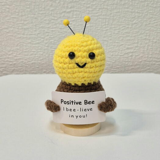 Вязаная пчёлка - эмоциональная поддержка 🐝