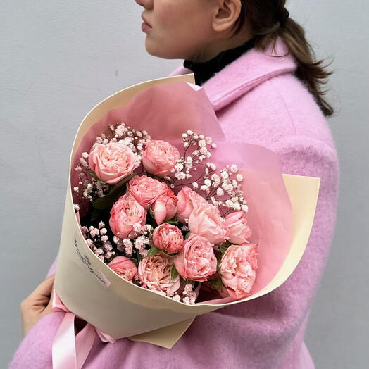 Bouquet «Vanilla Ice Cream» (spray rose and gypsophila)