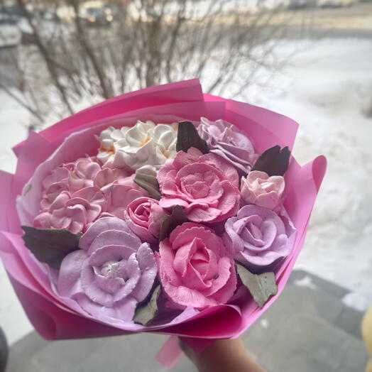 Букет из роз и гортензий, зефир на 8 марта, девушке жене, коллеге, бабушке