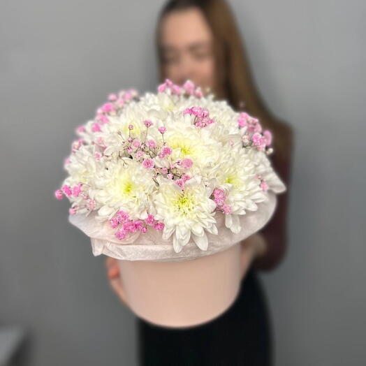 Композиция в шляпной коробке