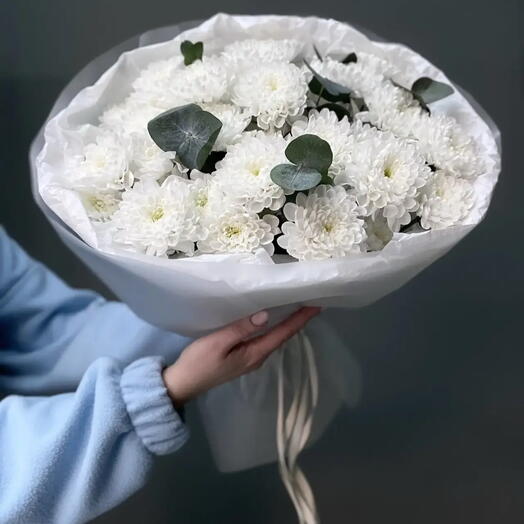 Букет из кустовой хризантемы "Снежок"