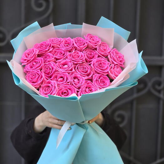 Букет из 25 роз ярких 💕
