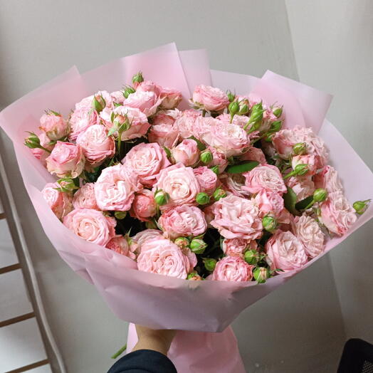 Огромный букет из кустовых роз🌹