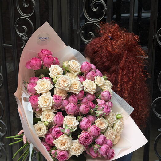 Mix of Spray Roses
