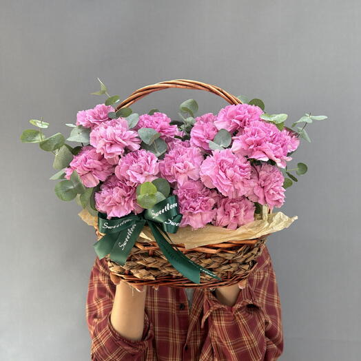 Корзина из диантусов