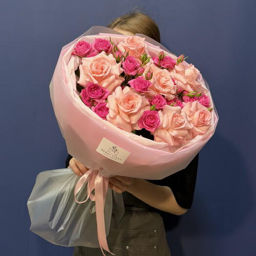Букет французских роз с  кустовыми розами🌸