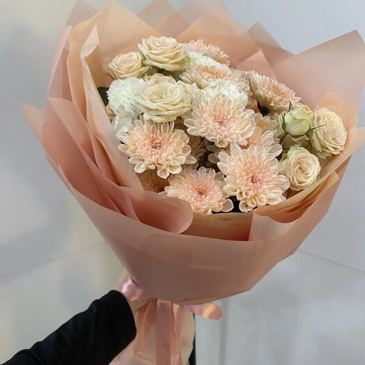 Нежной💗 хризантемы, розы, диантусы