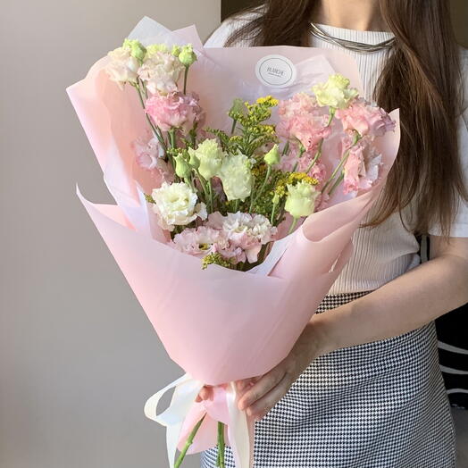 Букет-комплимент с эустомой💗