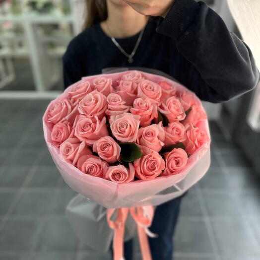 25 роз  би свит в упаковке