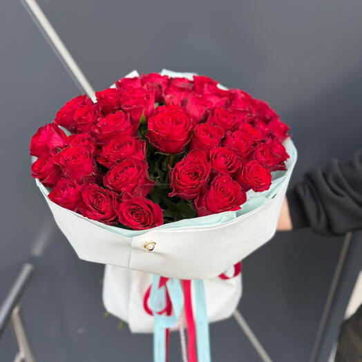 Большой букет из красных роз ♥️