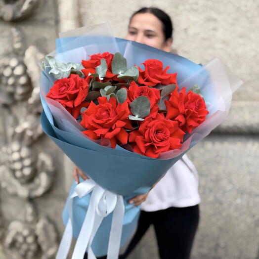 🌹 Монобукет из 7 французских роз «Нина» в стильной упаковке🎀