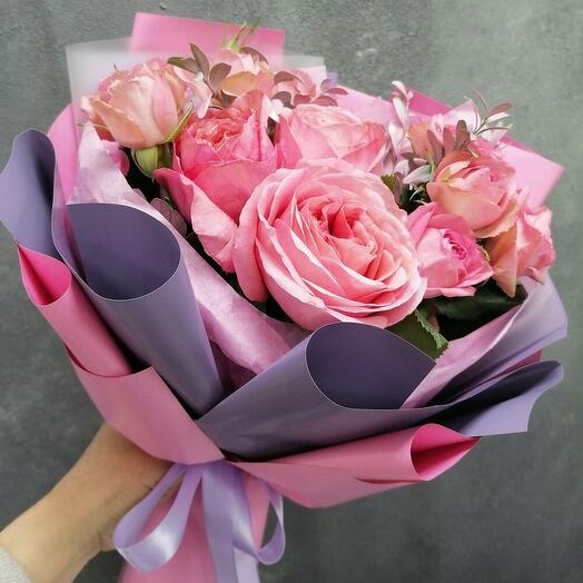 Кустовые розы с розами pink o hara