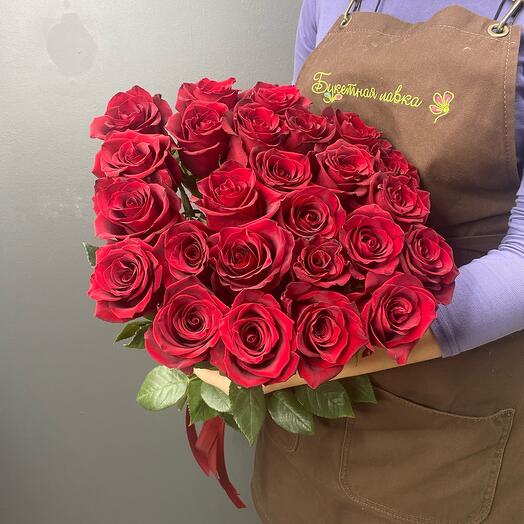 Букет из 25 красных роз