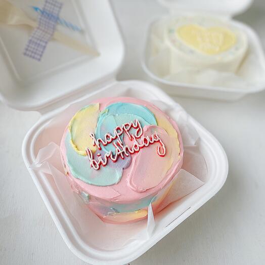 Bento cake with colored strokes