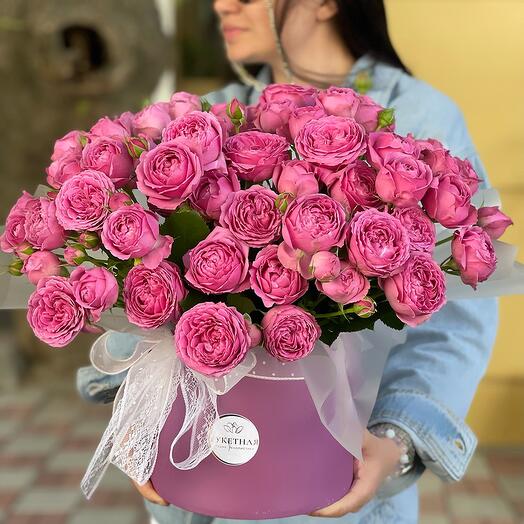 Composition of peony-shaped roses