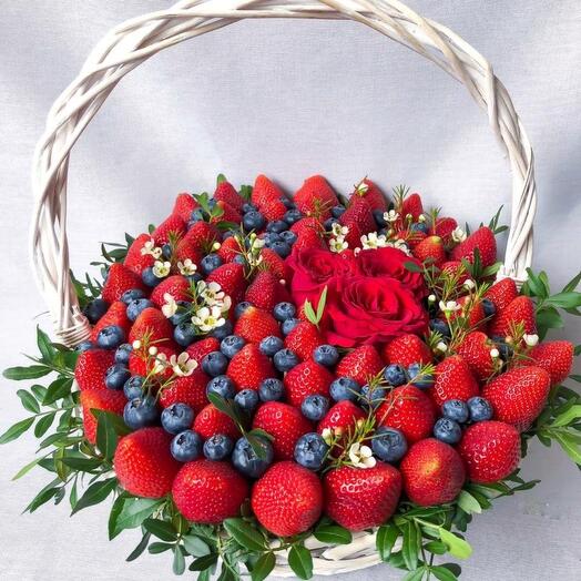 A bouquet of strawberries in a basket