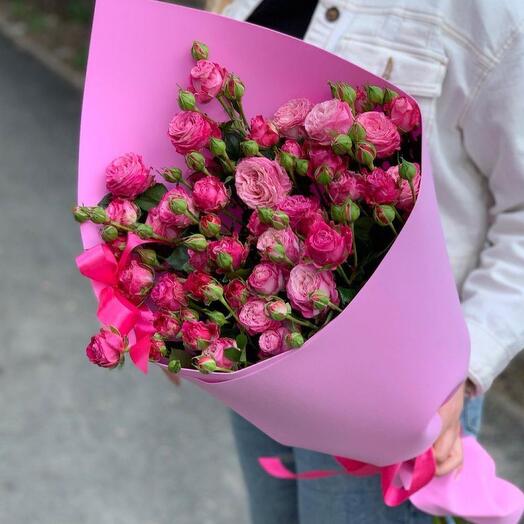 Ramo de rosas peonías