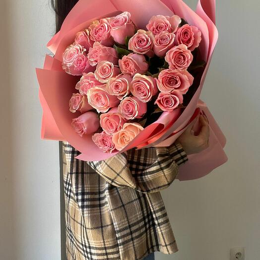 Розовые розы 25 шт