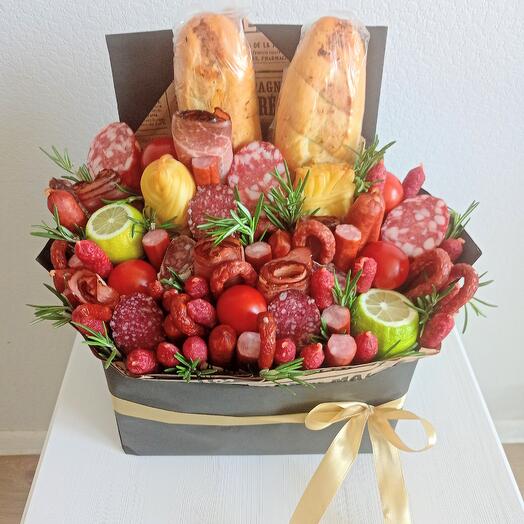 Мужской букет съедобный из колбас черный подарочный конверт Mens Black Bouquet BUHSDFGBMJ343 KupiTrendy
