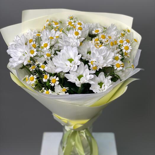 Bouquet of daisies