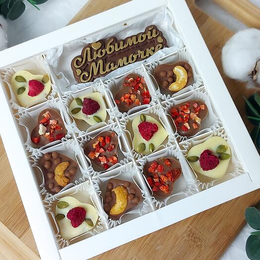 Набір цукерок асорті в подарунок мамі арт 25